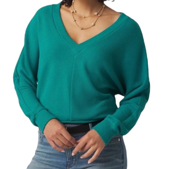 WHBM  V-Neck Banded Bottom Knit Sweater NWT - Picture 1 of 7
